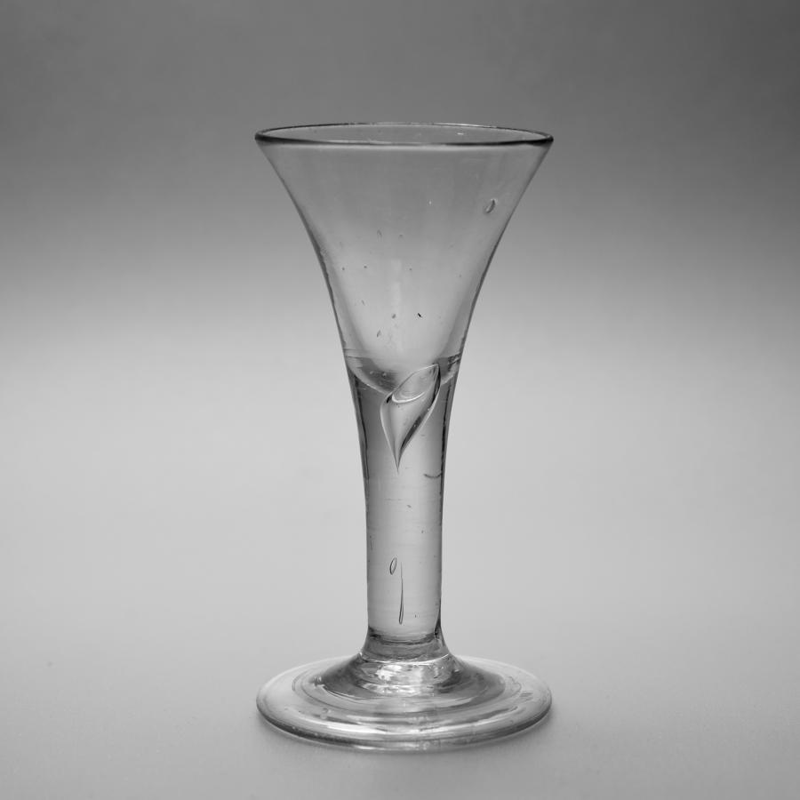 Plain stem wine glass C1750.