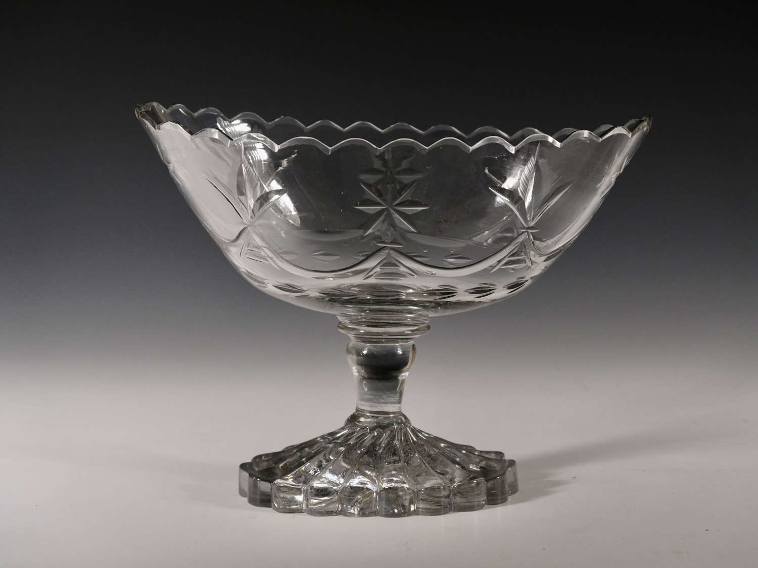 Antique glass - canoe bowl Irish c1790