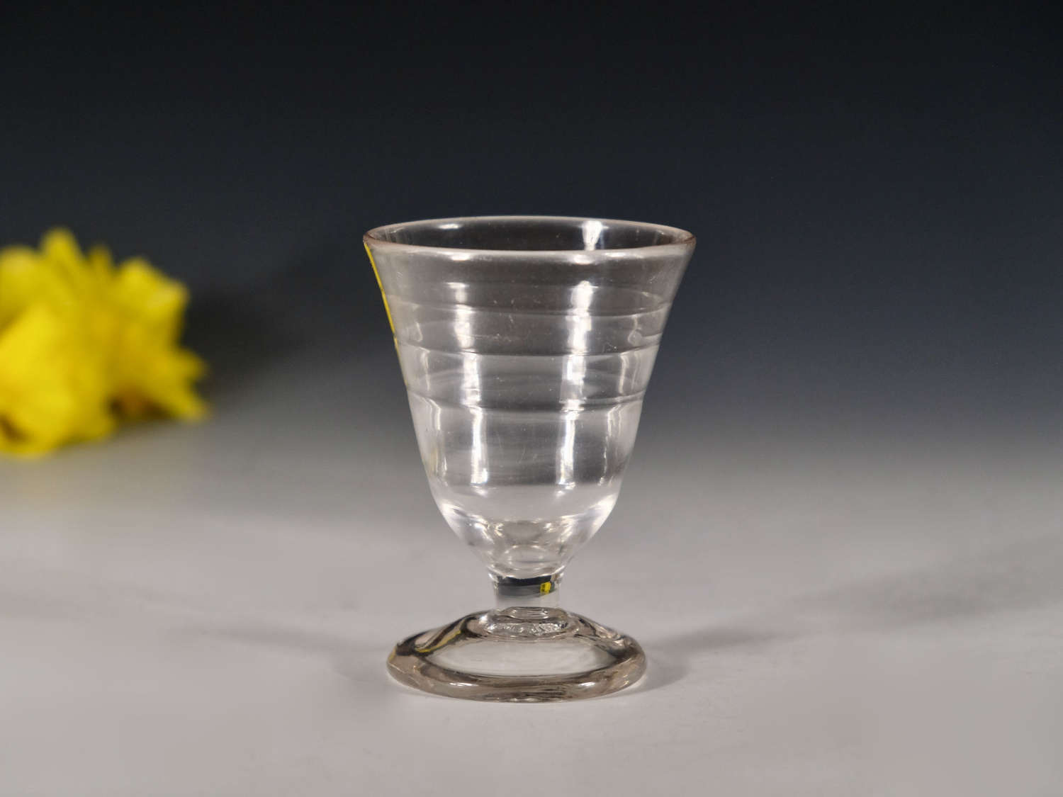 Antique glass beaker Lynn English c1760