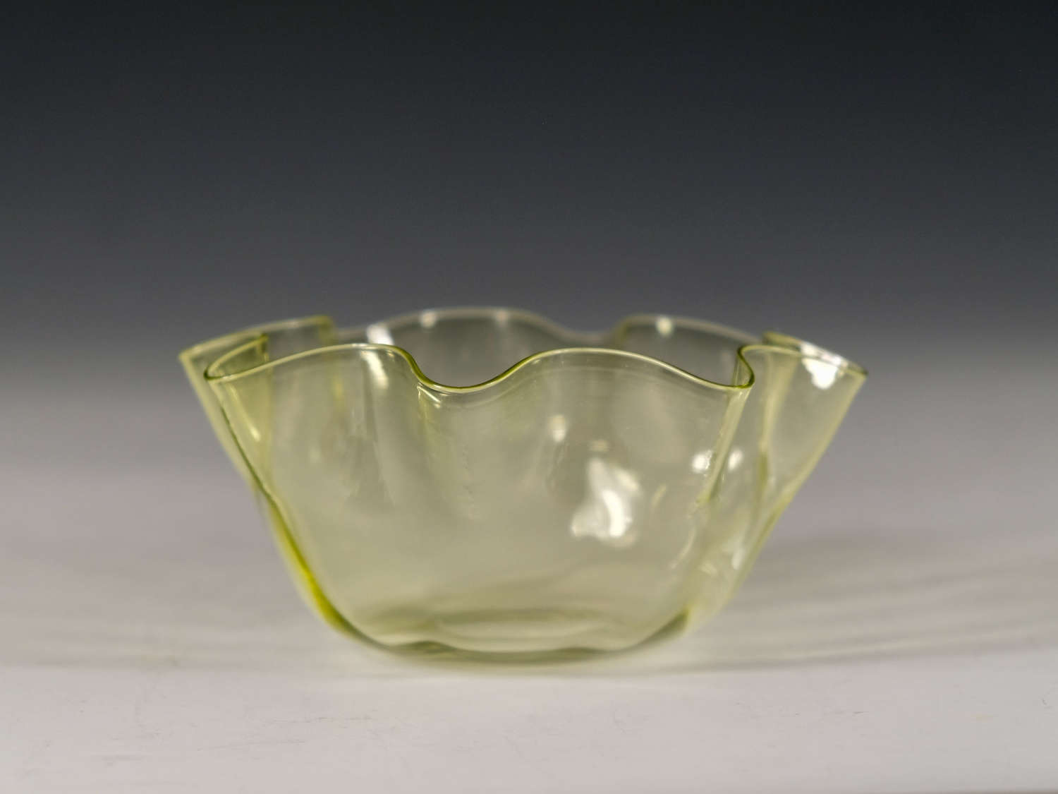 Antique glass finger bowl Whitefriars c1880