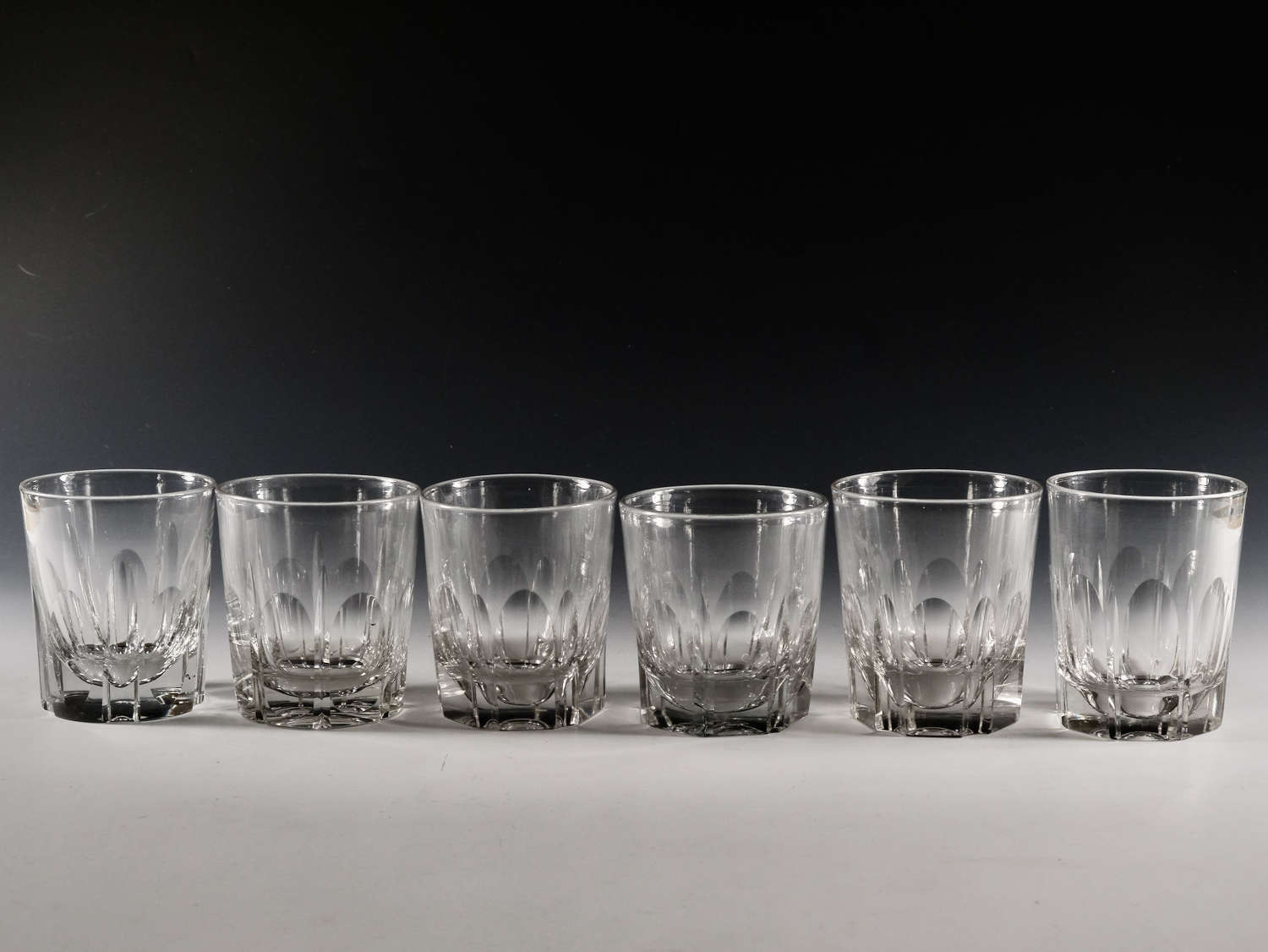 Antique glass Six late 19th / early 20th century cut glass tumblers