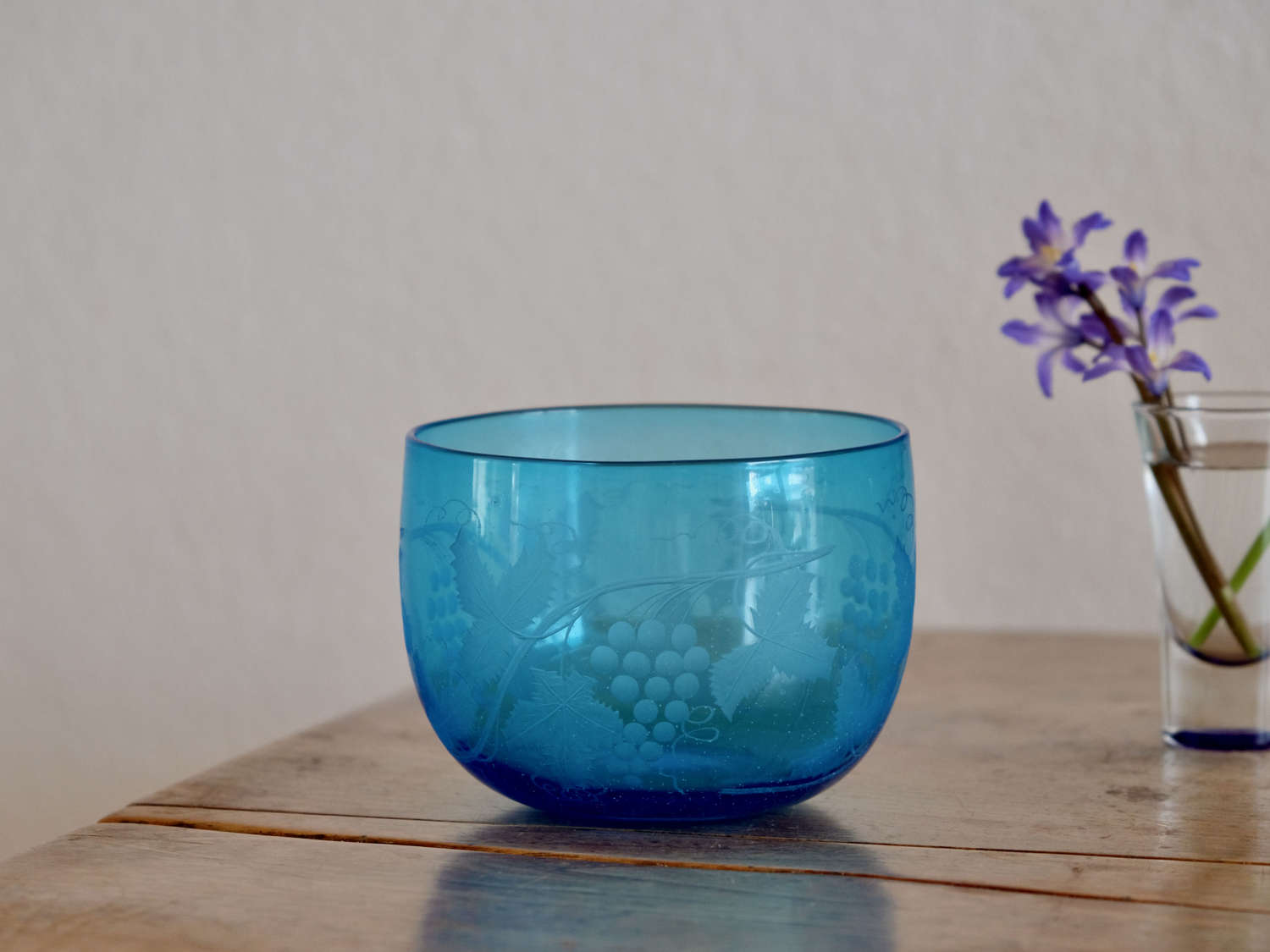 Antique glass finger bowl c1850